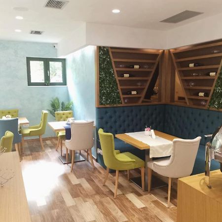 Hotel Alkima Котор Екстер'єр фото